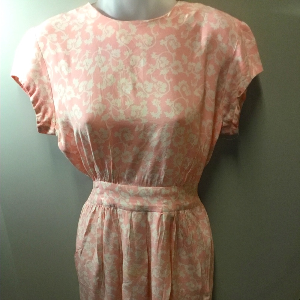 Short sleeve dress